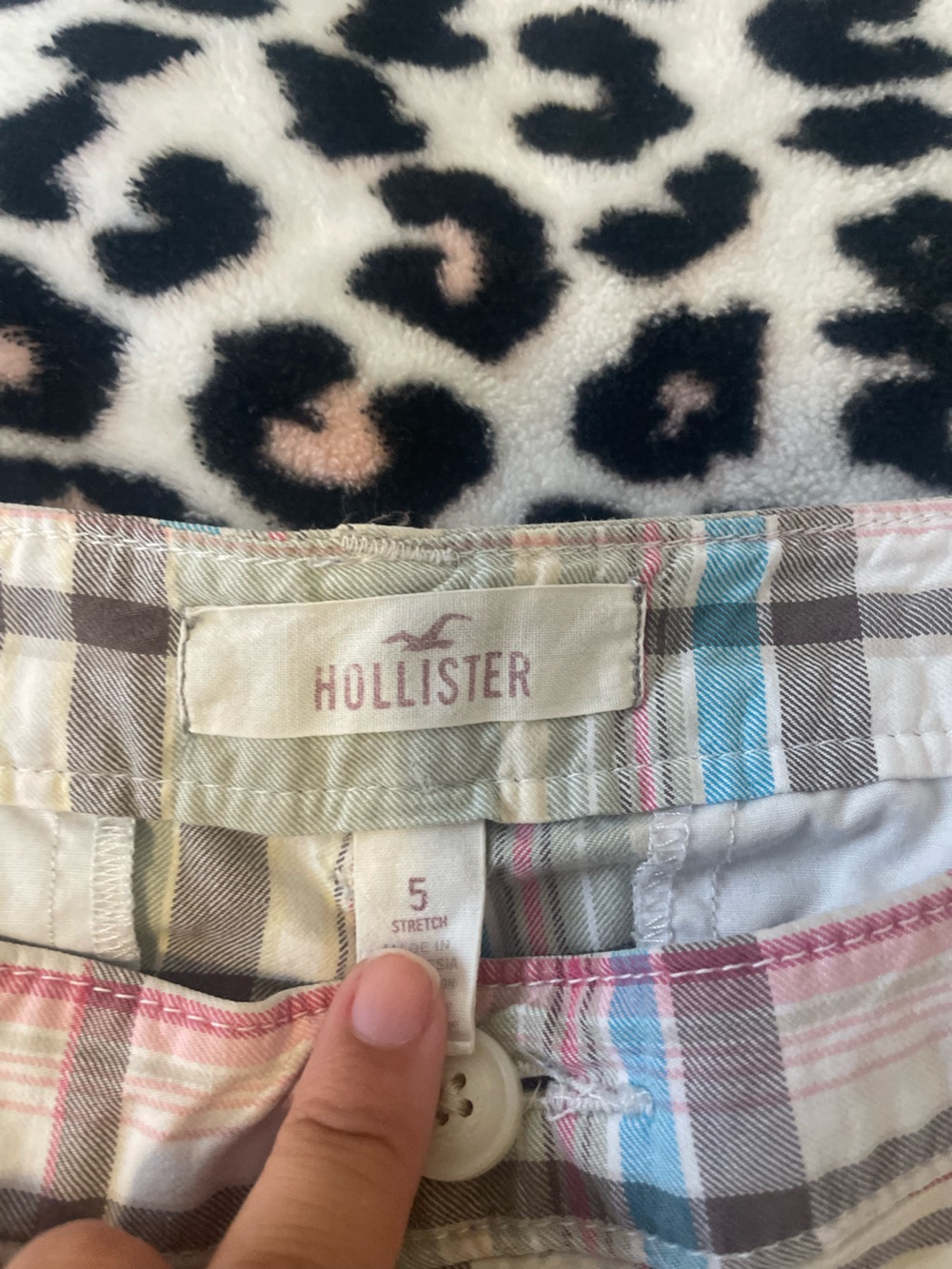 VTG hollister low rise plaid shorts - Picture 2 of 4